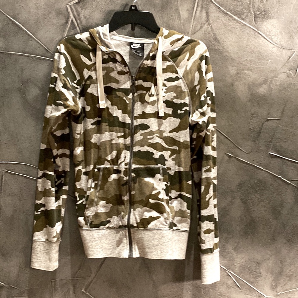 Nike Camo Full Zip Lightweight Hoodie